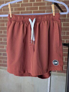 Cove Performance Shorts Mens 30 Rust Clay 5" Inseam Recycled Stretch Athletic